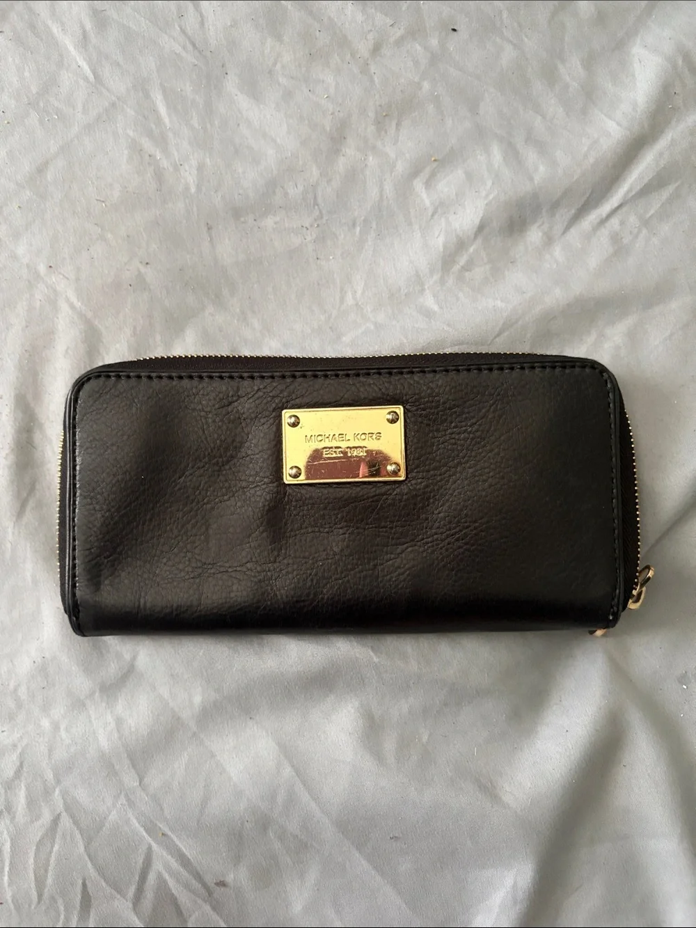 Michael Kors Black Leather Zip Wallet with Gold Plaque - Picture 1 of 2